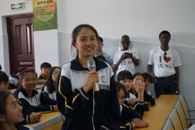 Students of Tuanjie Middle School in Yunlong County